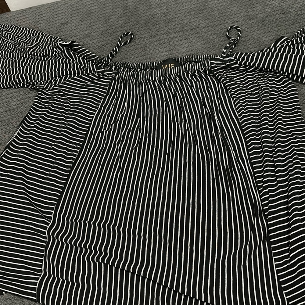 ⭐️2/$10 - blouse